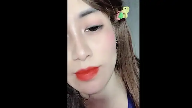 MiAnna-Lovee online show from November 21, 7:40 am