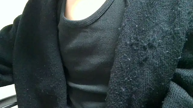 Snapshot of minhyuck001 chatting on November 17, 12:33 pm minhyuck001 online show from November 17, 12:33 pm