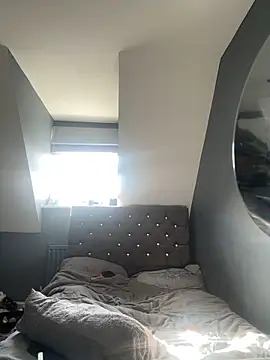 Blonde Bunny online show from February 4, 11:38 am