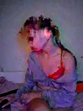 carolinakis  online show from February 10, 8:35 pm