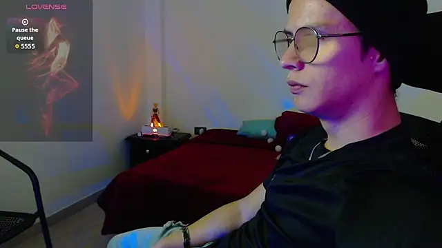 Brandon starkk online show from April 22, 9:38 pm