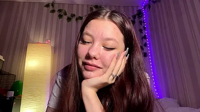 CutieSlim online show from March 18, 3:26 pm