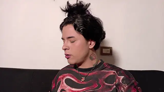 Angel-umbra online show from March 11, 7:25 am