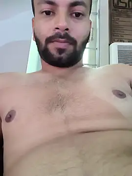 hunterr1593 online show from May 31, 2:42 am