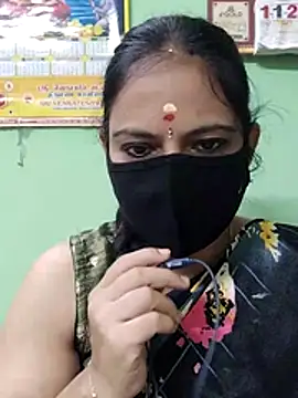 Queen-Neha online show from December 1, 5:51 pm