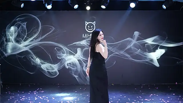 LU-909 online show from January 8, 1:19 am