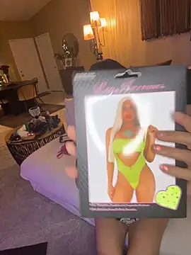 Entreprescrewers online show from December 2, 7:03 am