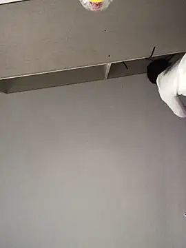 Yes-Baby-A online show from December 14, 11:04 am