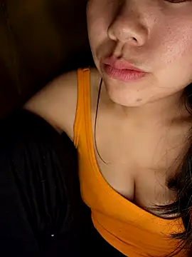 Xiu-L online show from December 15, 3:38 pm