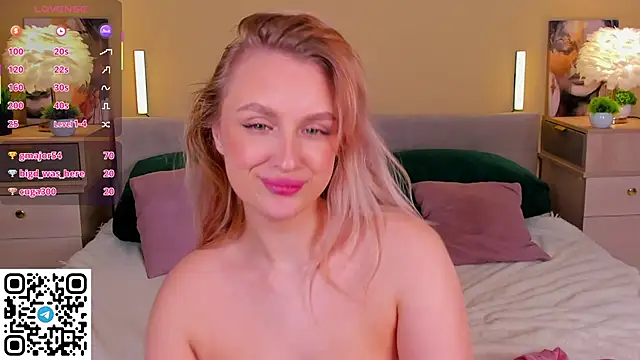 KiraRuiz online show from February 3, 6:40 am