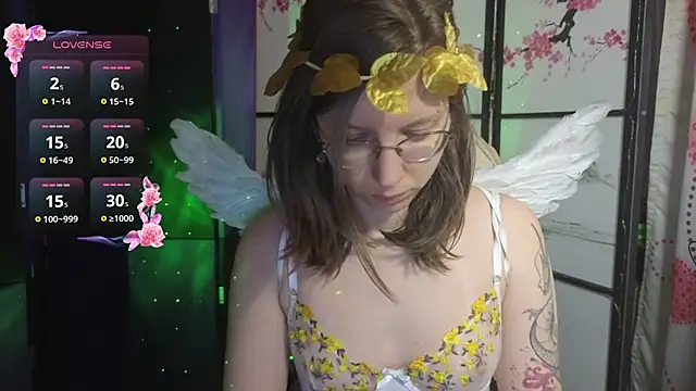 Snapshot of scarlettsrose chatting on February 14, 11:40 am scarlettsrose online show from February 14, 11:40 am