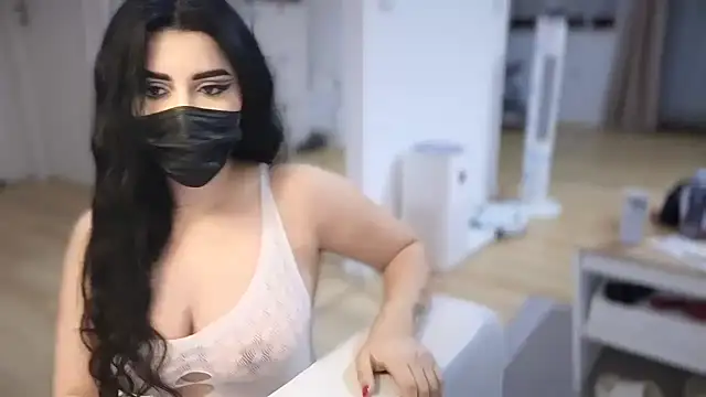 Snapshot of chikarima chatting on February 1, 12:53 am chikarima online show from February 1, 12:53 am