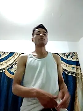 noah77  online show from November 20, 1:11 pm