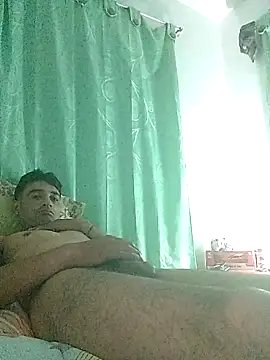 noah77  online show from March 28, 2:00 am