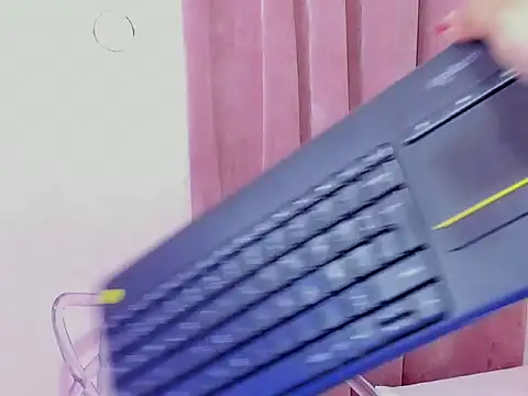 Xelena Kiss online show from November 27, 1:07 am