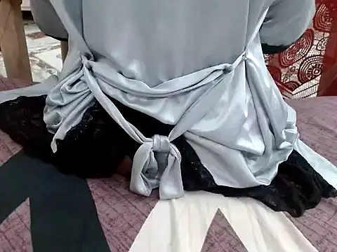 raveena hot online show from February 9, 2:32 pm