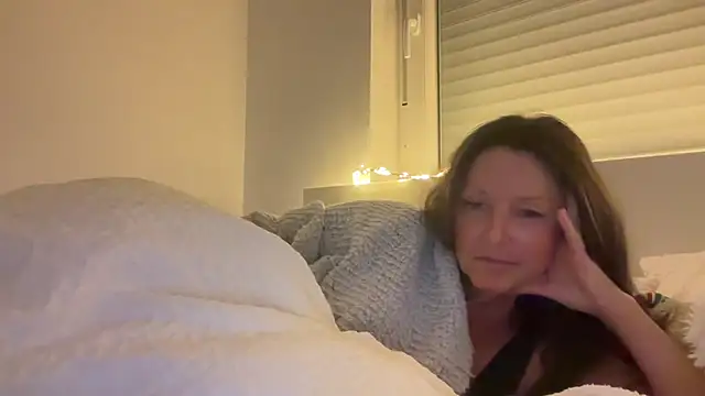 AnnaSophiaX online show from December 22, 12:18 am