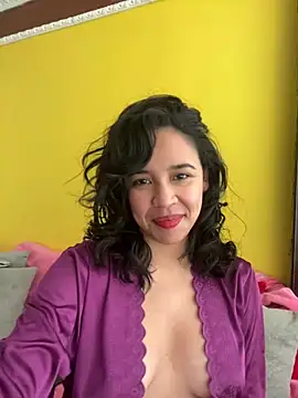 Esmerald 1111 online show from February 19, 4:14 pm