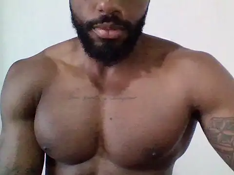 Nicolau 25 online show from November 18, 8:35 pm