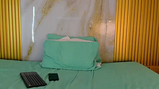 nathaly matheo online show from January 7, 12:29 pm