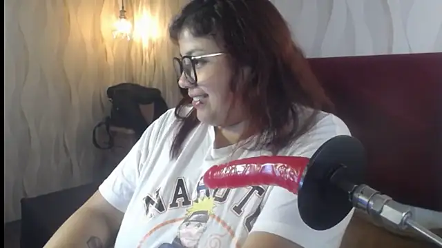 danna garza online show from December 16, 4:50 am