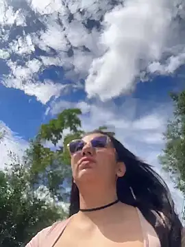 Arya d online show from December 3, 4:16 pm