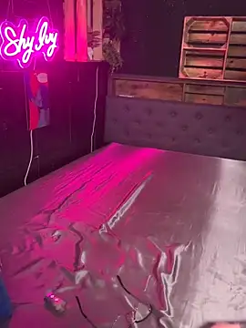 Shy-Ivy online show from December 14, 10:58 pm