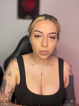 VeloraVyxen  online show from November 30, 7:07 pm