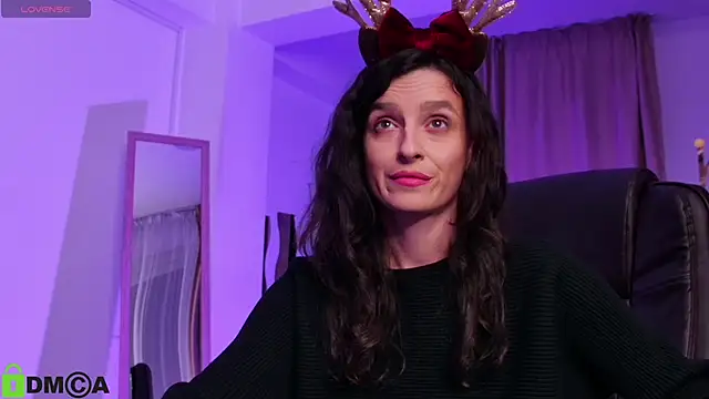 Snapshot of AnnaHarperX chatting on November 19, 5:35 pm AnnaHarperX online show from November 19, 5:35 pm