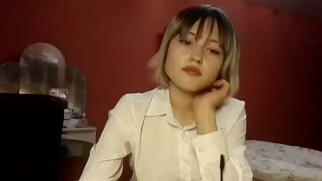 SkylaPorter online show from November 25, 1:55 pm