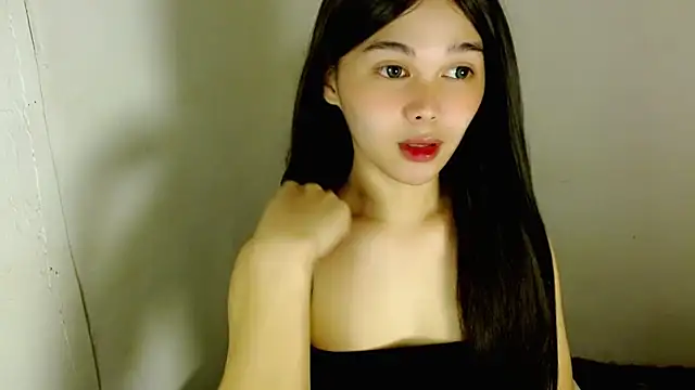 sluttyLeila online show from December 19, 11:45 pm