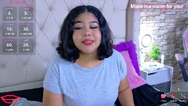 Amanda Mooree online show from April 18, 3:54 am