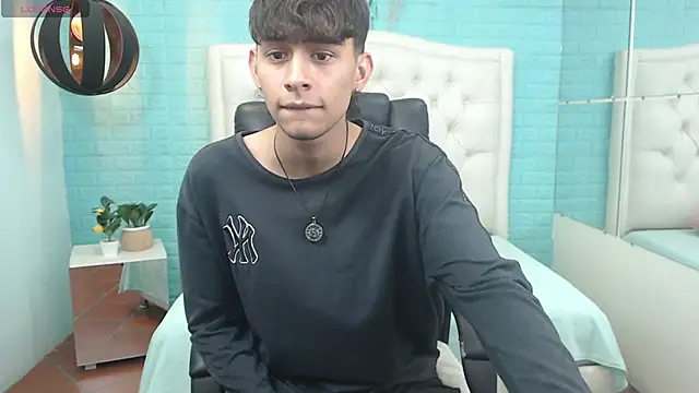 DraxBlade09 online show from April 22, 7:37 pm