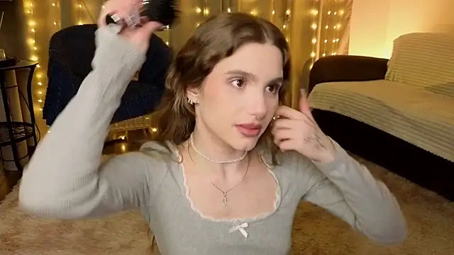 RozanneJordan online show from April 12, 5:18 pm