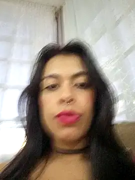 Snapshot of kristal256 chatting on November 20, 11:04 pm kristal256 online show from November 20, 11:04 pm