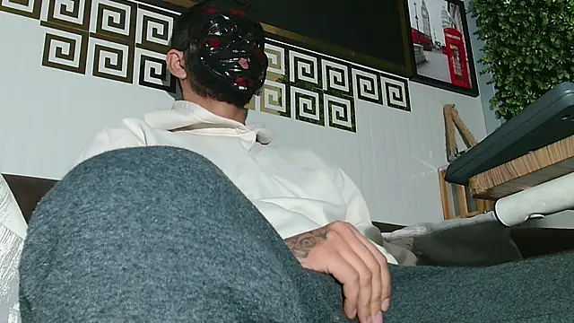 Nigel BoydXX online show from November 27, 9:33 am