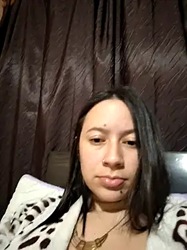 Snapshot of Annie_Petters chatting on November 30, 3:43 am Annie Petters online show from November 30, 3:43 am