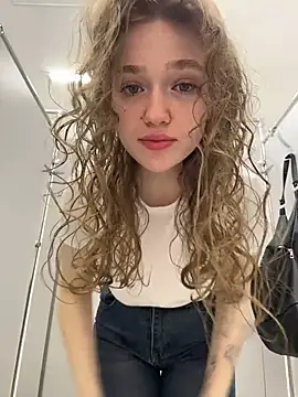 RussianWoman online show from April 19, 3:28 am