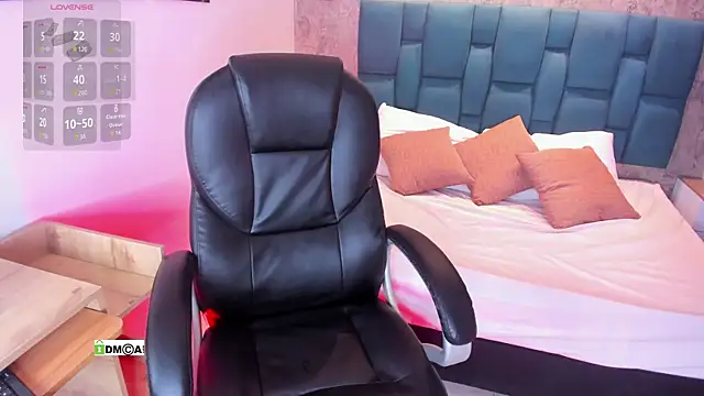 Gabyjackson1 online show from December 16, 12:32 pm