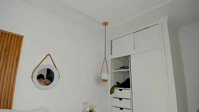 Alaska deluxe online show from March 12, 9:43 pm