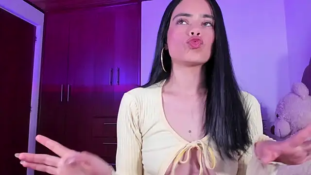 BelleVaal online show from November 25, 3:39 am