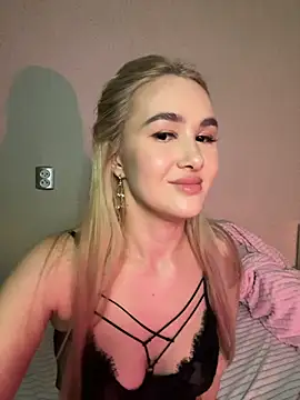 Miss Alisse online show from November 27, 5:59 pm