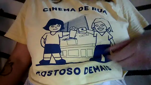 Snapshot of xxxluana chatting on December 4, 8:23 am xxxluana online show from December 4, 8:23 am