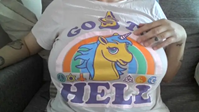 xxxluana online show from June 8, 7:03 pm