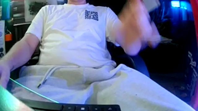 Bowerboi online show from December 22, 2:30 am