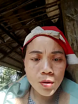 bela-hayes online show from December 2, 4:51 am