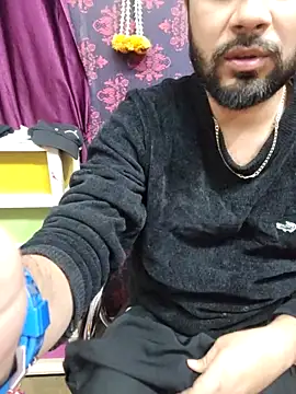 Cute Lucky online show from December 18, 9:15 am