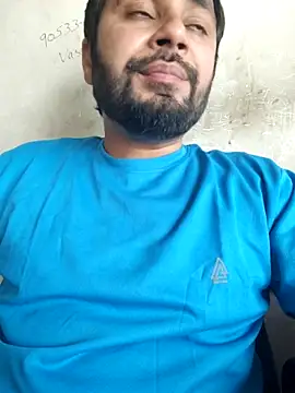 Cute Lucky online show from March 31, 8:15 am