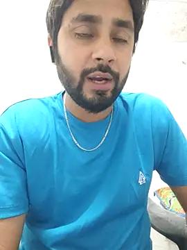 Cute Lucky online show from April 2, 7:44 pm