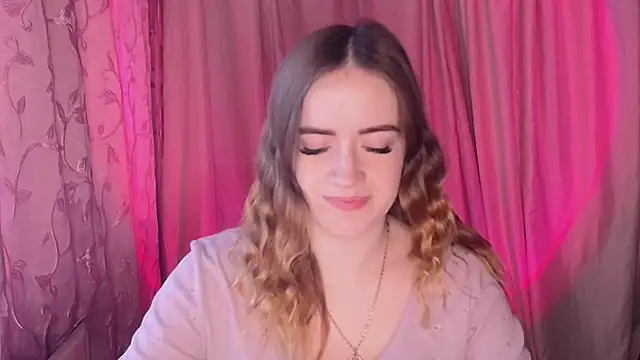 Illa May online show from January 15, 6:40 am